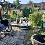 Centrum Csaladi Apartment *
