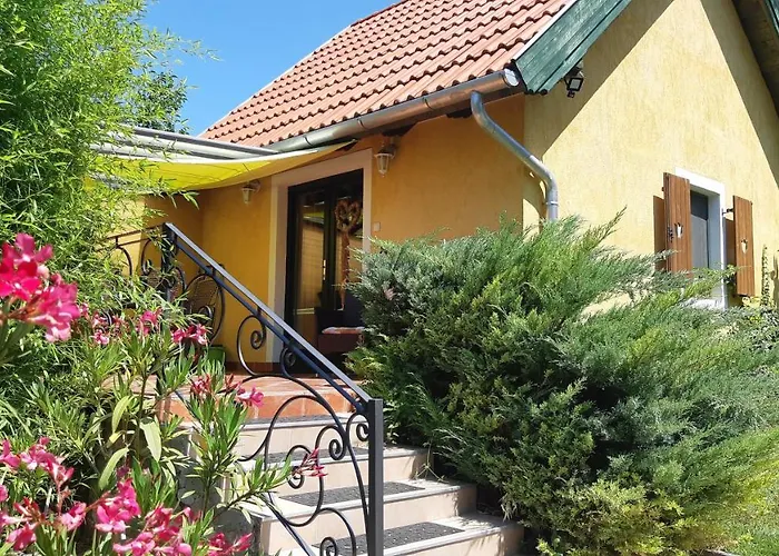 Апартаменты Centrum Csaladi *