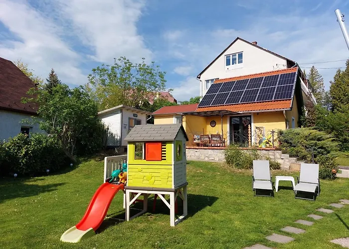 Centrum Csaladi Апартаменты Балатонфюред